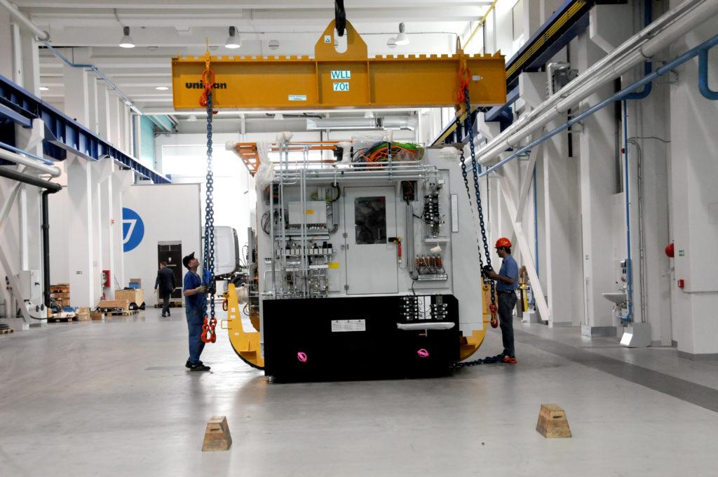 Versand JUNKER Maschine